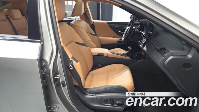 Lexus ES 2026 — photo 16