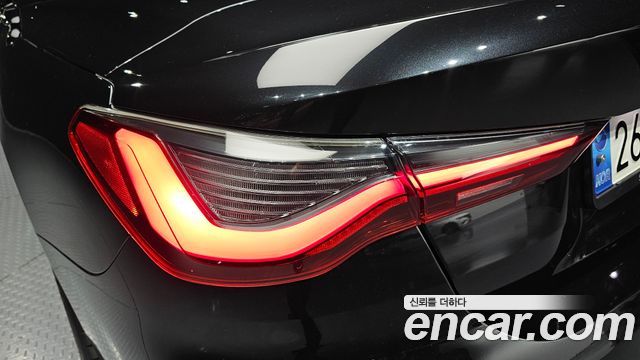BMW 4-Series 2021 — photo 9