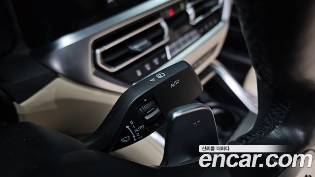 BMW 4-Series 2021 — photo 30