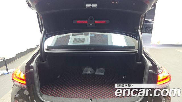 Genesis G80 2019 — photo 23