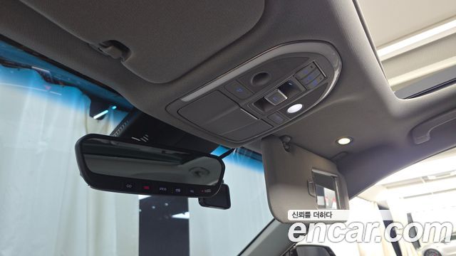 Genesis G80 2019 — photo 26