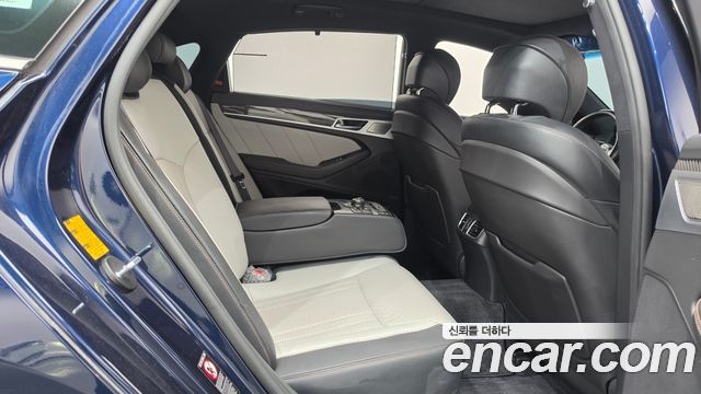 Genesis G80 2019 — photo 17