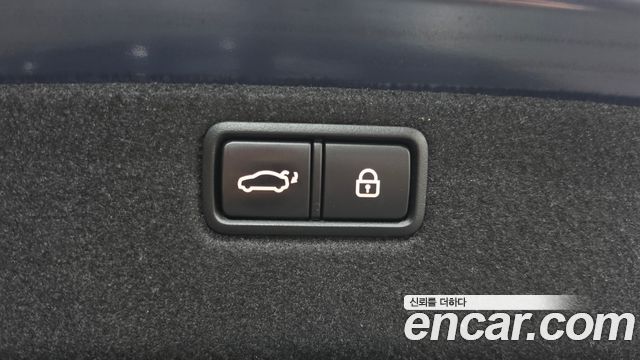 Genesis G80 2019 — photo 23