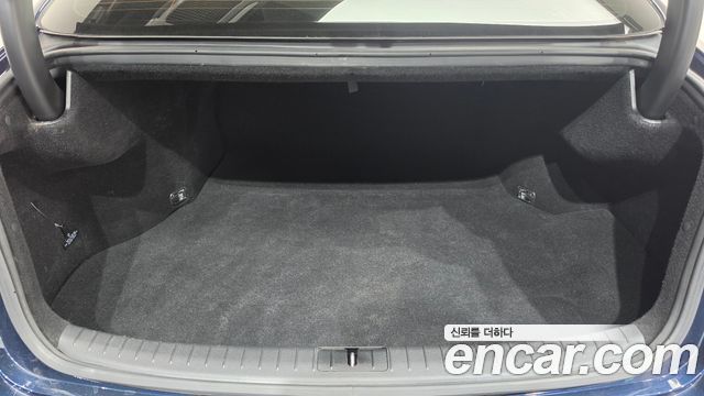 Genesis G80 2019 — photo 24
