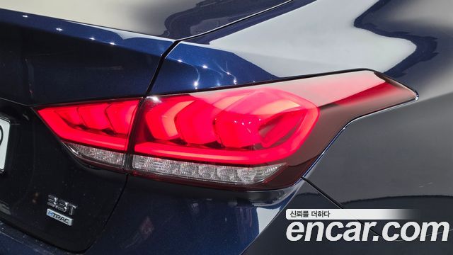Genesis G80 2019 — photo 9