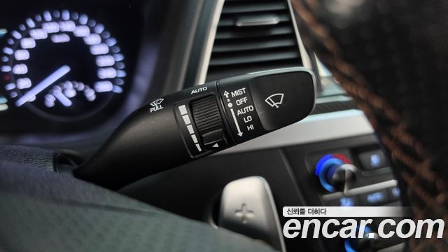 Genesis G80 2019 — photo 29