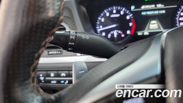 Genesis G80 2019 — photo 30