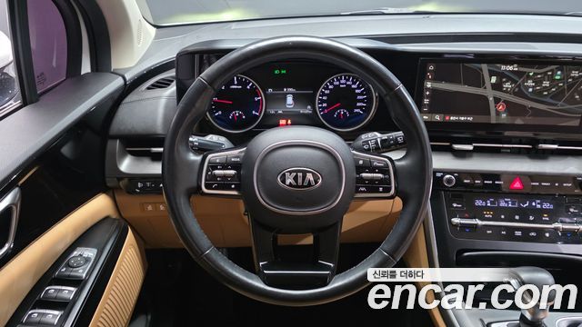 Kia Canival 2021 — photo 13