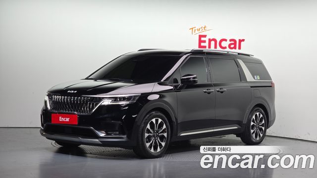Kia Canival 2022 — photo 1