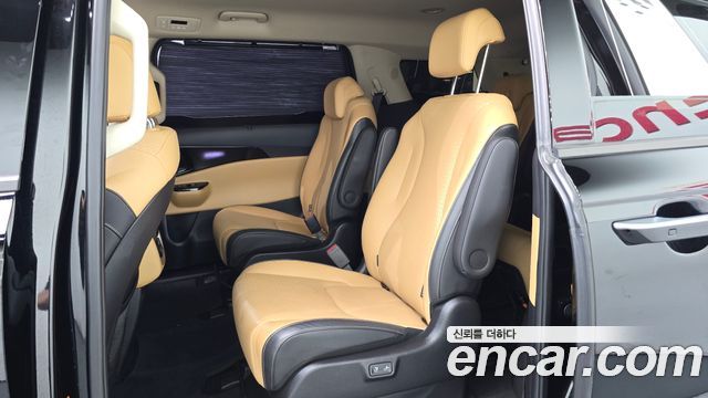 Kia Canival 2022 — photo 11