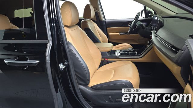 Kia Canival 2022 — photo 12