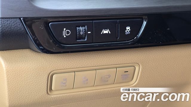 Kia Canival 2022 — photo 15