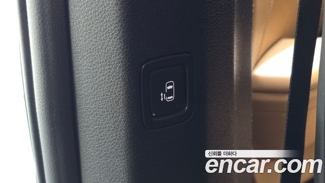 Kia Canival 2022 — photo 17