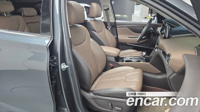 Hyundai Santafe 2019 — photo 16