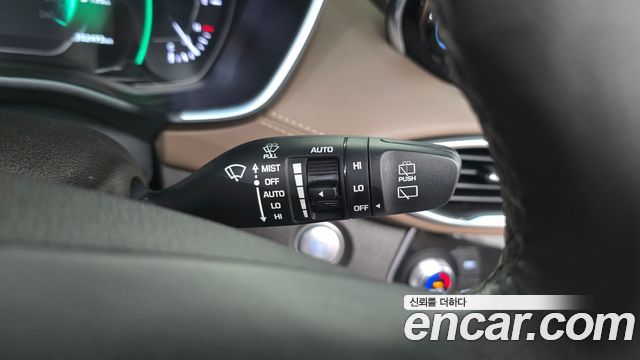 Hyundai Santafe 2019 — photo 28