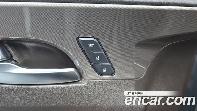 Hyundai Santafe 2019 — photo 34