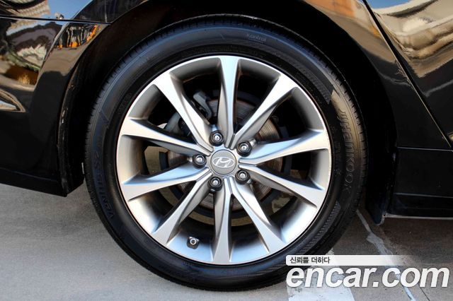 Hyundai Grandeur 2015 — photo 10