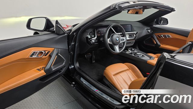 BMW Z4 2019 — photo 13
