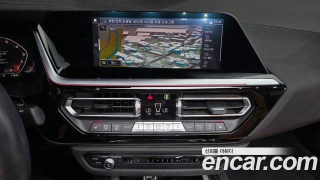 BMW Z4 2019 — photo 17