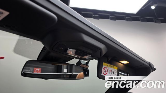BMW Z4 2019 — photo 23