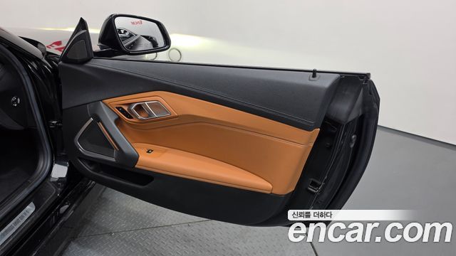 BMW Z4 2019 — photo 14
