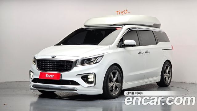 Kia Canival 2019 — photo 1