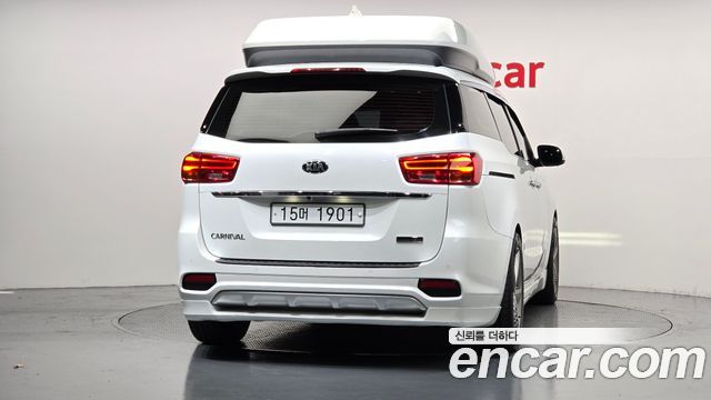 Kia Canival 2019 — photo 4