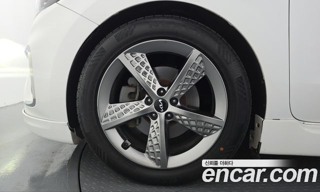 Kia Canival 2019 — photo 5