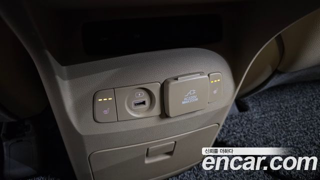 Kia Canival 2019 — photo 24