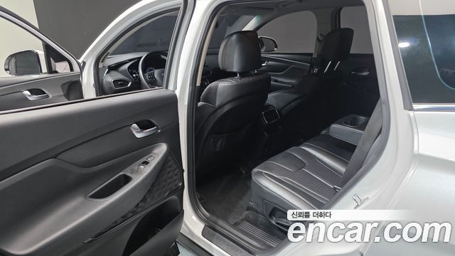 Hyundai Santafe 2019 — photo 17