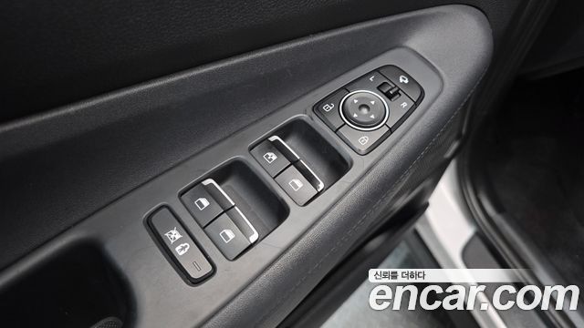 Hyundai Santafe 2019 — photo 19
