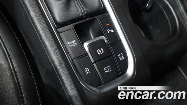 Hyundai Santafe 2019 — photo 25