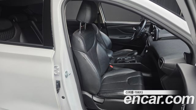 Hyundai Santafe 2019 — photo 16
