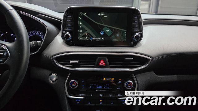 Hyundai Santafe 2019 — photo 28