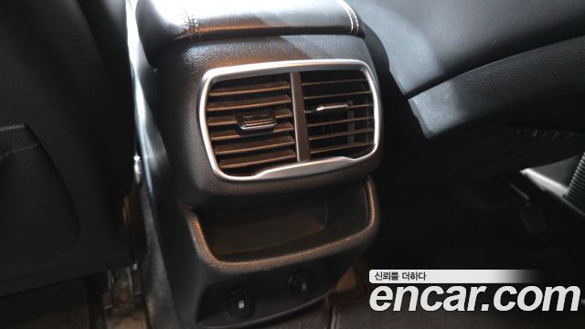 Hyundai Santafe 2019 — photo 30