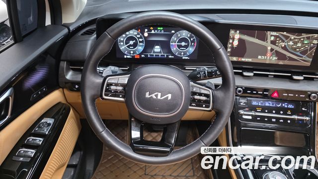 Kia Canival 2023 — photo 13