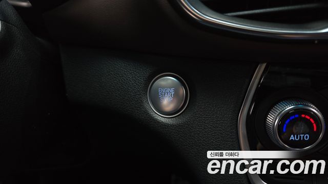 Hyundai Santafe 2019 — photo 24