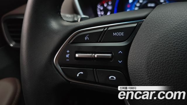 Hyundai Santafe 2019 — photo 25
