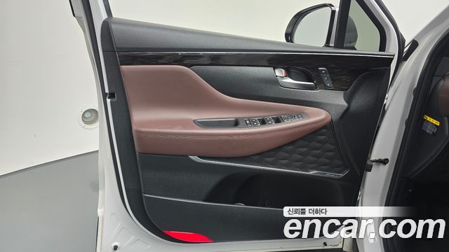 Hyundai Santafe 2019 — photo 14