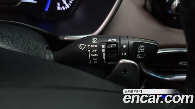 Hyundai Santafe 2019 — photo 28