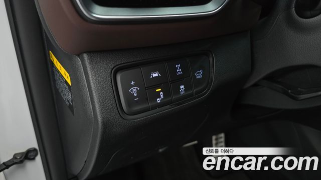 Hyundai Santafe 2019 — photo 29