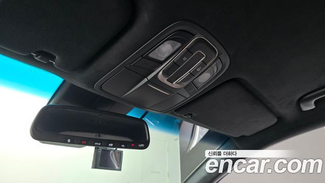 Hyundai Santafe 2019 — photo 32