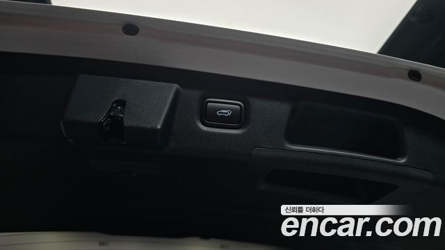 Hyundai Santafe 2019 — photo 34