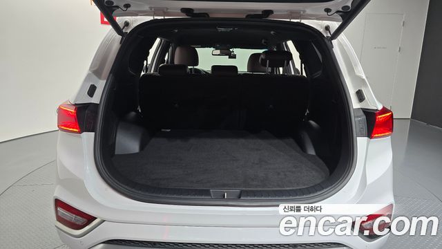 Hyundai Santafe 2019 — photo 35