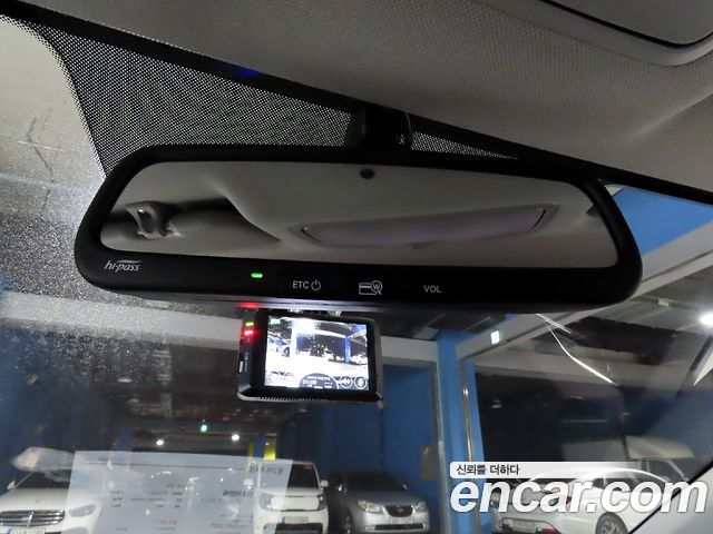 Hyundai AVANTE 2018 — photo 12