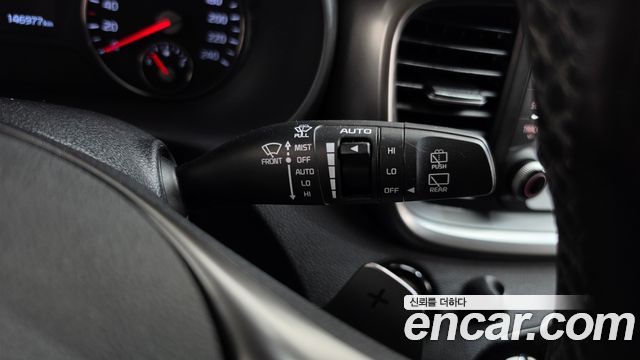 Kia Sorento 2018 — photo 28
