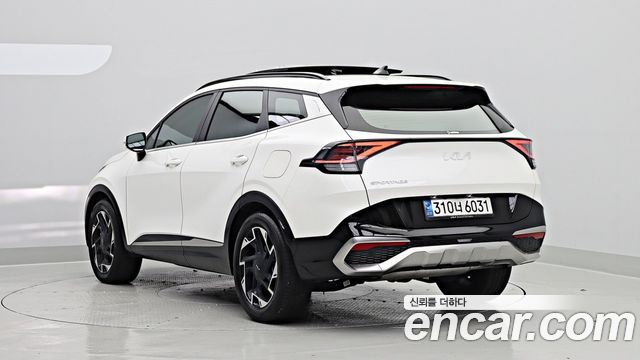 Kia Sportage 2023 — photo 4