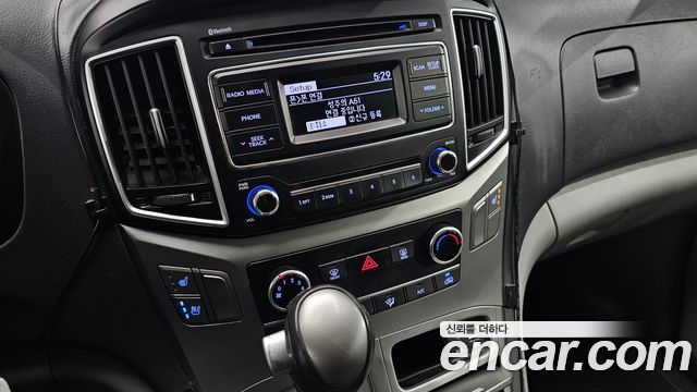 Hyundai Starex 2019 — photo 15