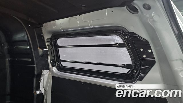 Hyundai Starex 2019 — photo 18