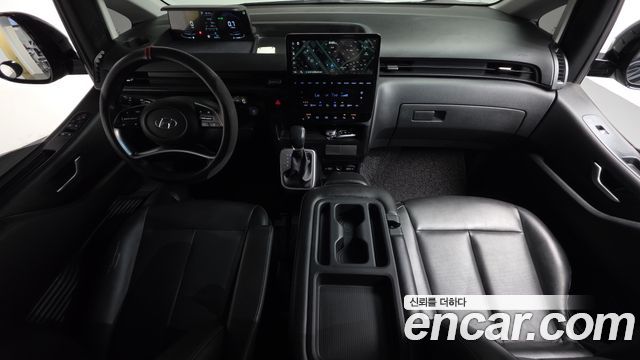 Hyundai Staria 2022 — photo 10